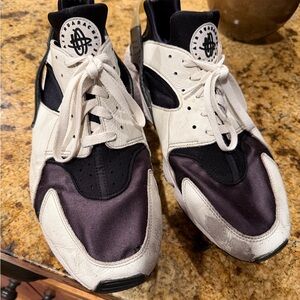 Nike Air Huarache Men’s Size 14 White Black Running Sneakers DD1068-001